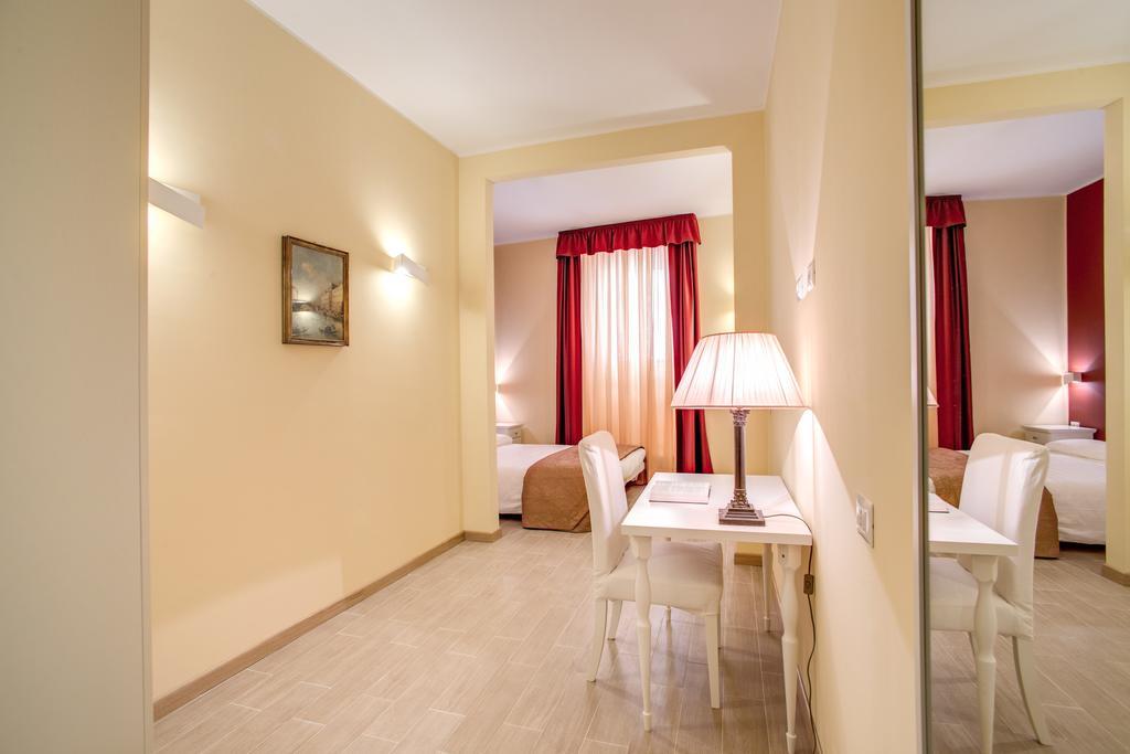 Floor Navona Gasthof 2*